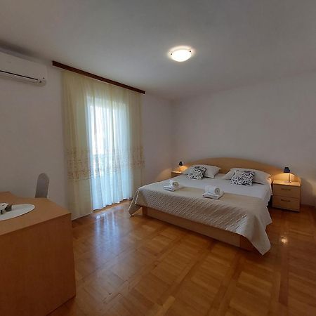 Apartmani Rahela Водице Экстерьер фото